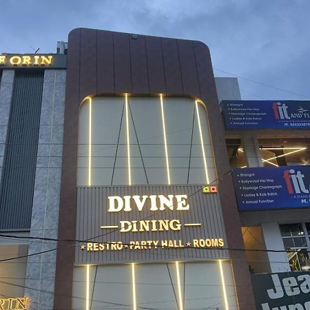 Divine Hotel Karnāl Dış mekan fotoğraf